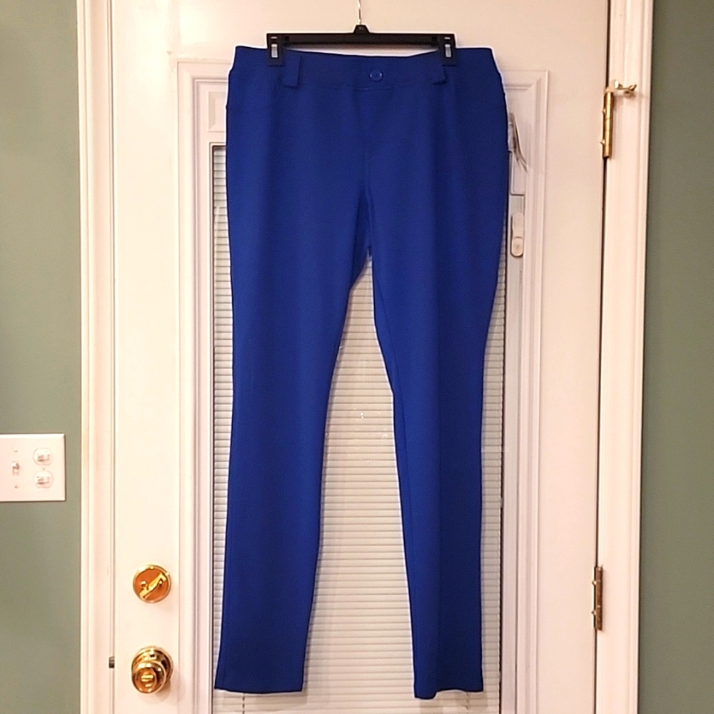 NWT ECI cobalt blue leggings. Size L